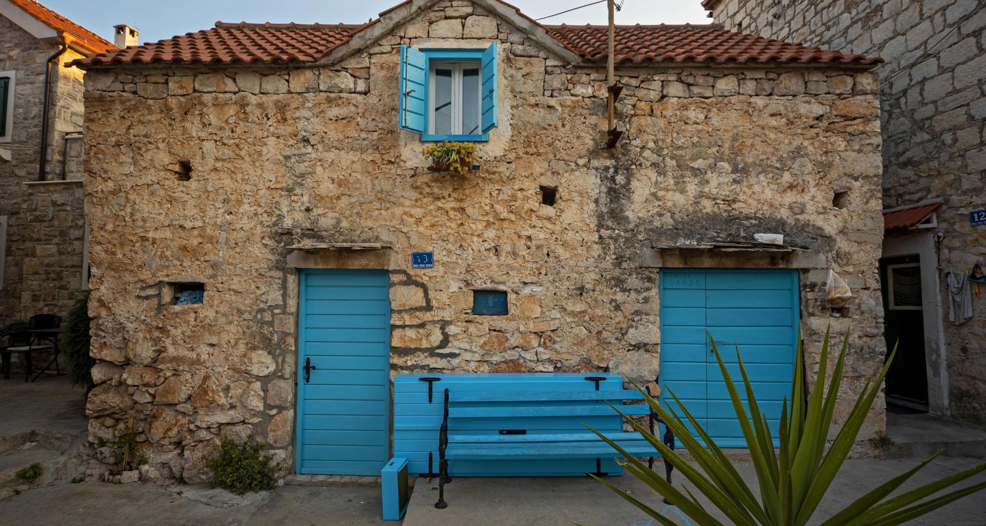 VIVOŠ - virtualni vodič otoka Šolte